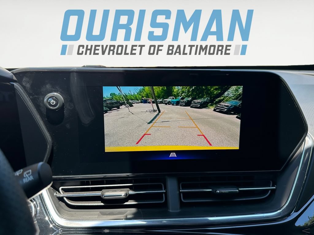 Used 2025 Chevrolet Trax RS FWD image 19