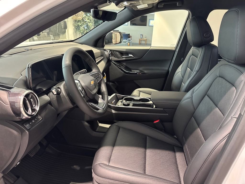 New 2026 Chevrolet Equinox LT w/ Convenience Package II image 7
