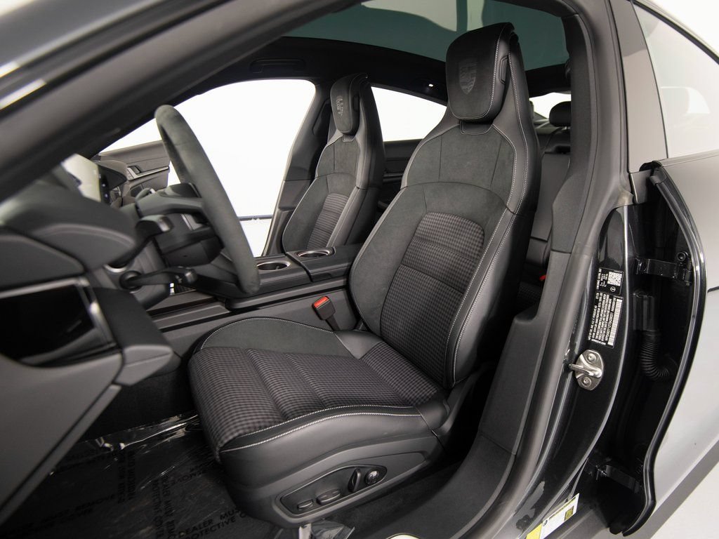 New 2026 Porsche Taycan 4S AWD/4WD image 29