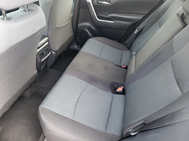 Used 2025 Toyota RAV4 XLE AWD/4WD image 21