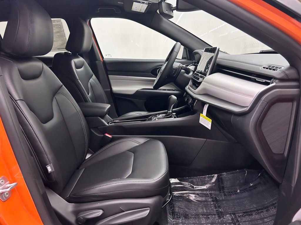 New 2026 Jeep Compass Limited image 16