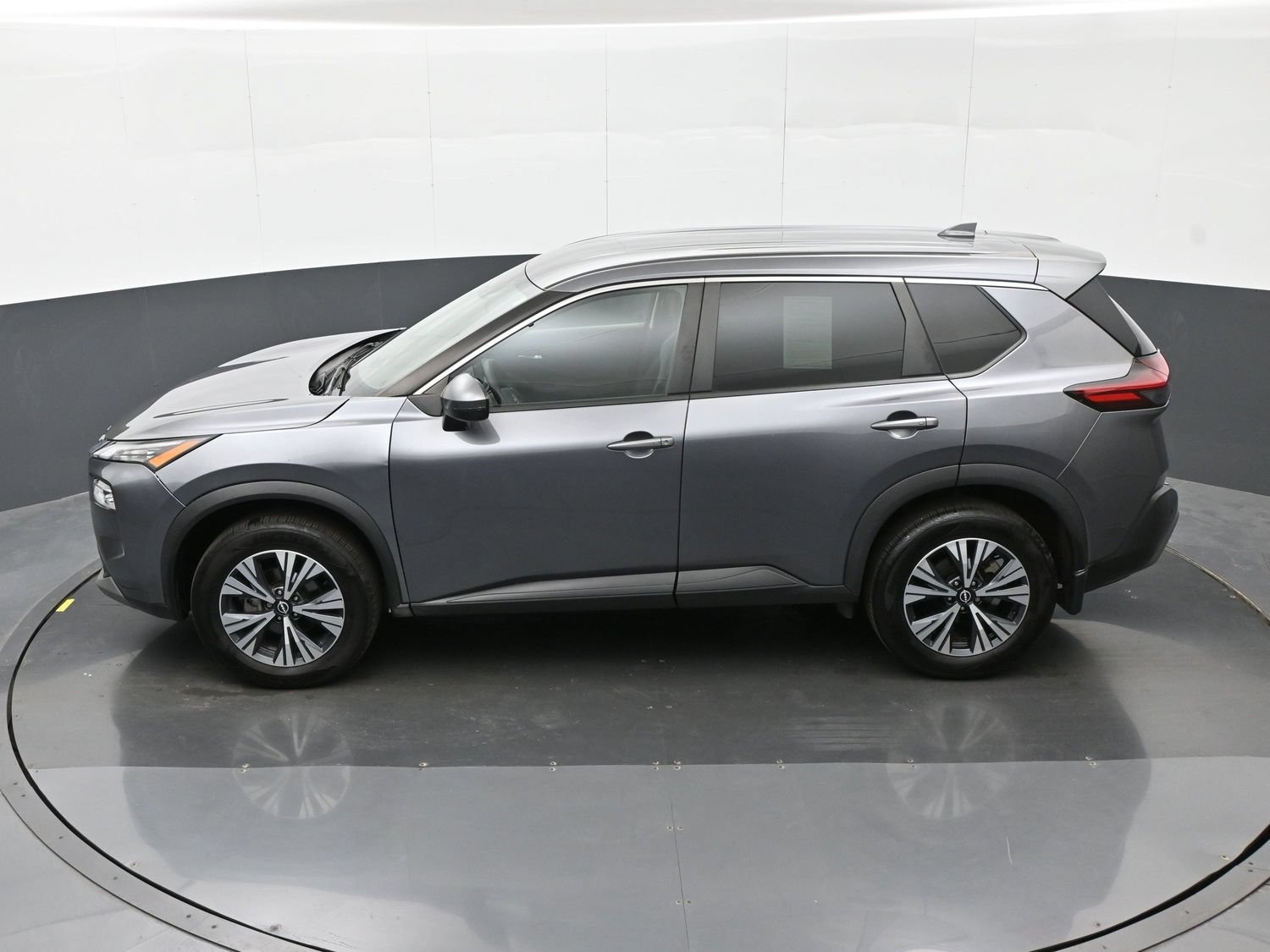 Used 2022 Nissan Rogue SV AWD/4WD image 36