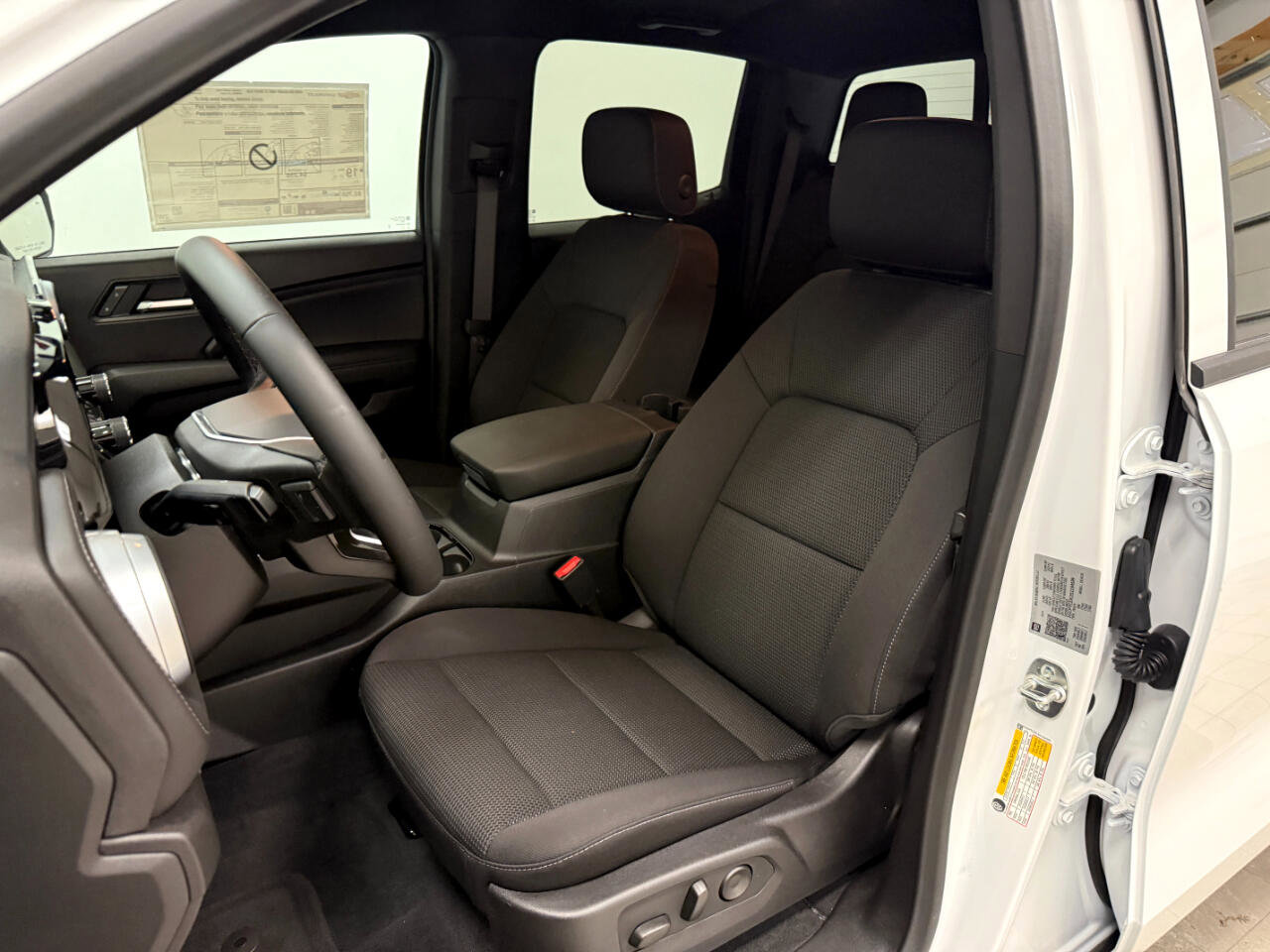 New 2025 Chevrolet Colorado LT w/ Advanced Trailering Package image 32