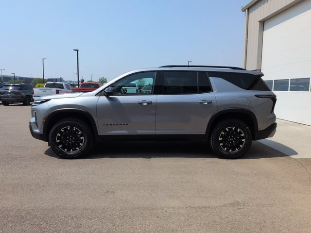 Used 2025 Chevrolet Traverse Z71 w/ Enhanced Driving Package AWD/4WD image 6