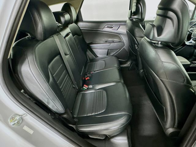 Used 2023 Kia Sportage SX image 9