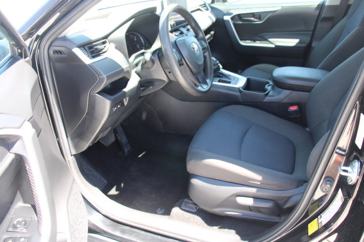 Certified 2024 Toyota RAV4 LE FWD image 11