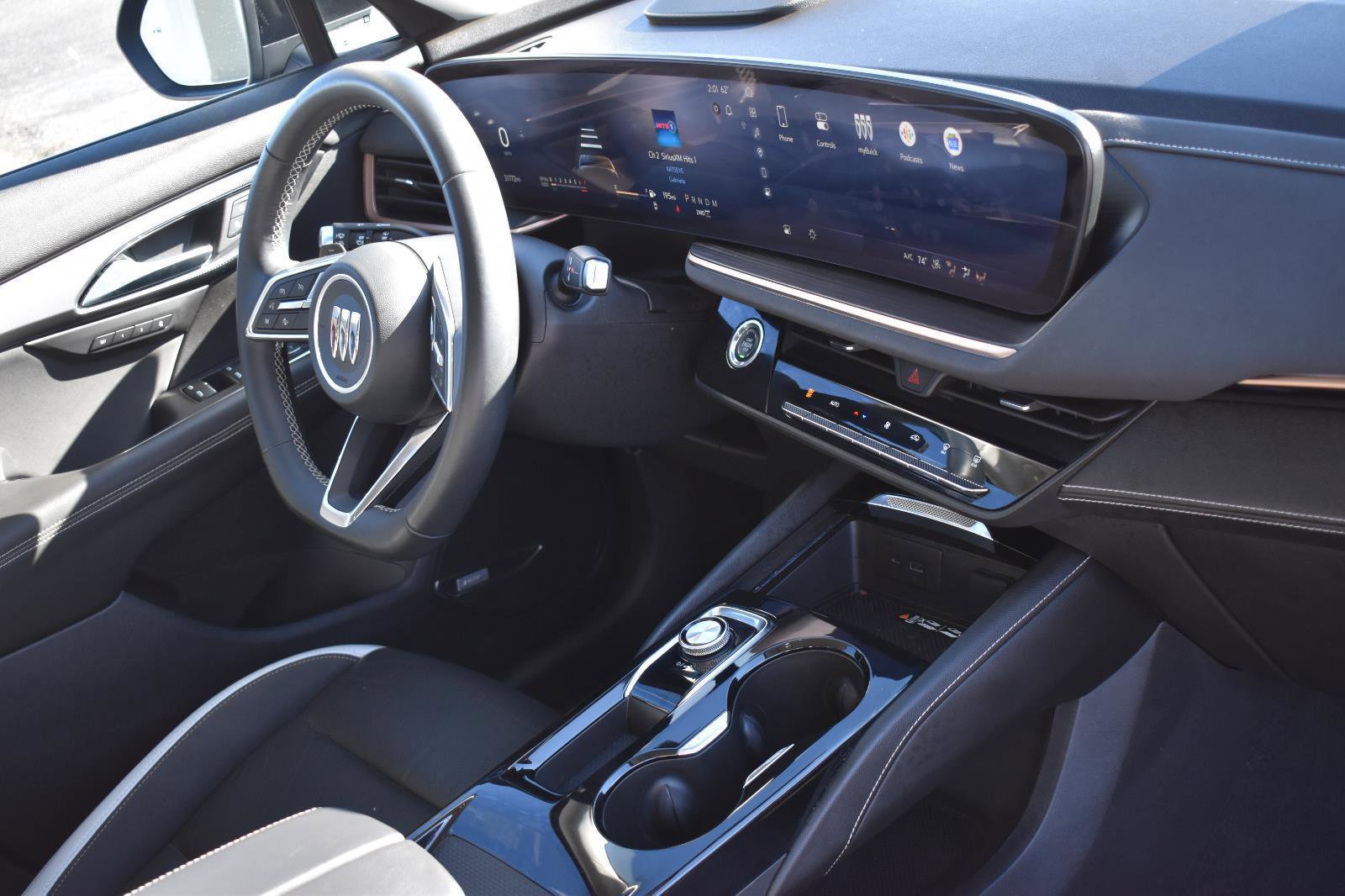 Used 2024 Buick Envision Sport Touring image 13