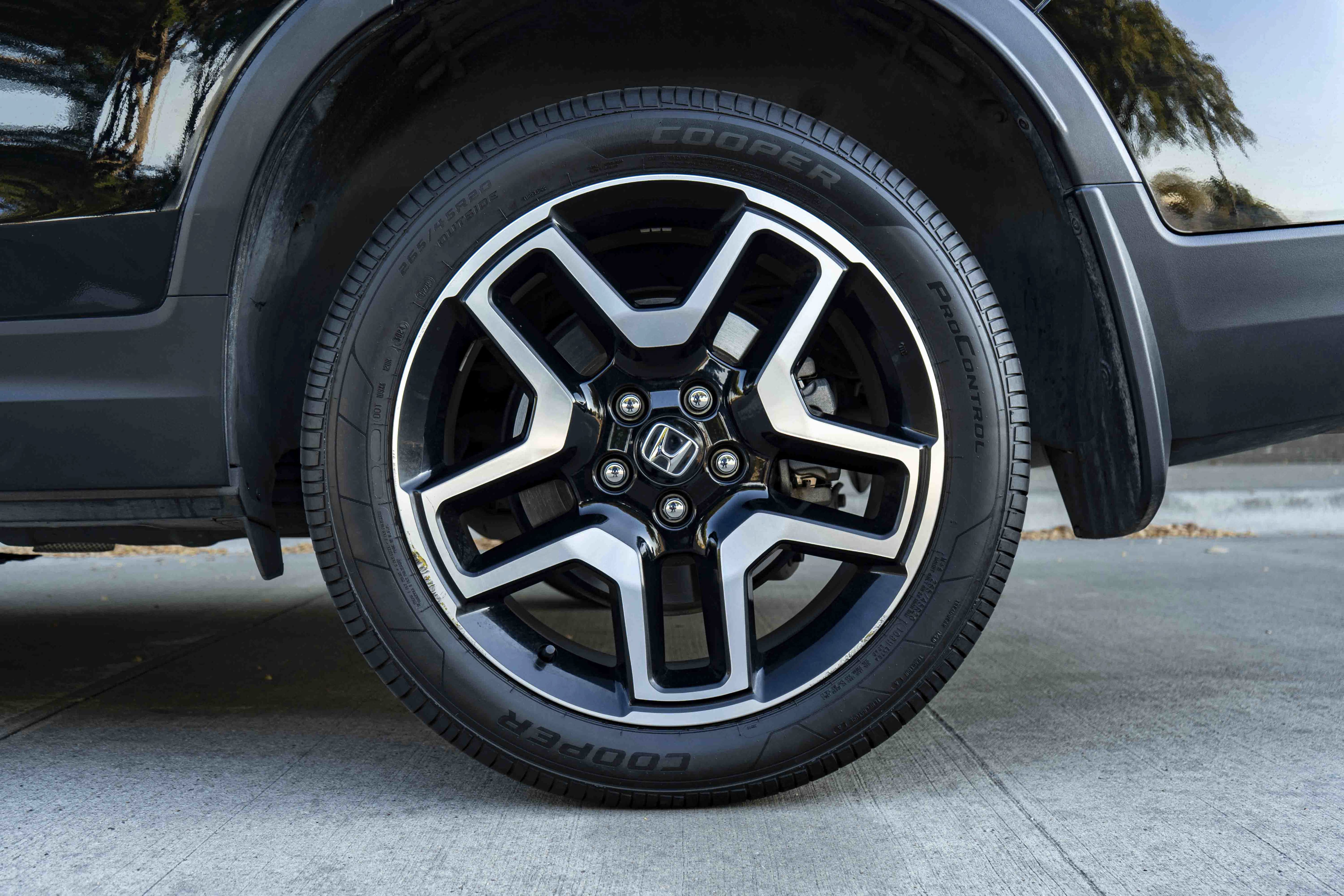 Used 2023 Honda Passport Elite image 15