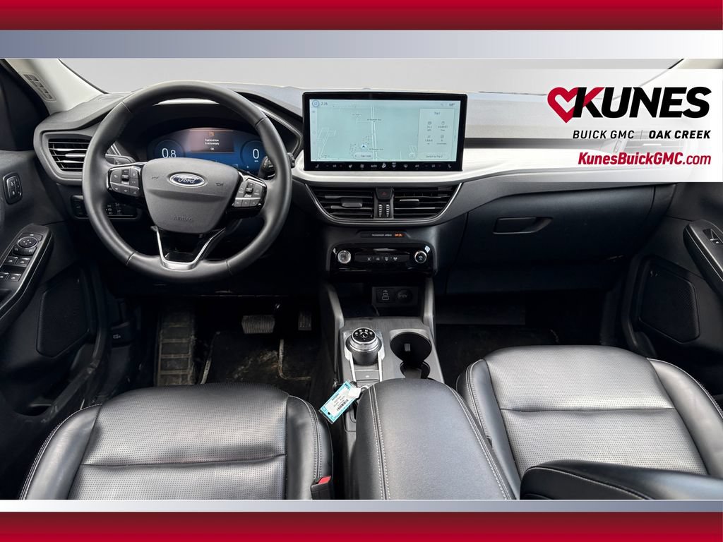 Used 2025 Ford Escape Platinum AWD/4WD image 25