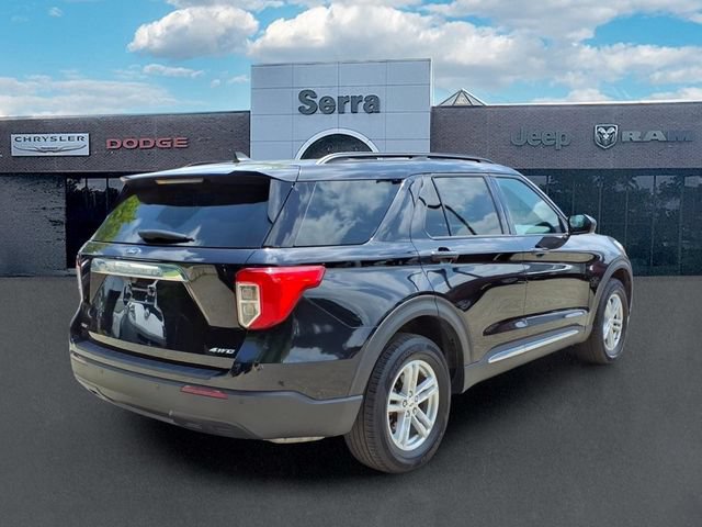 Used 2024 Ford Explorer XLT AWD/4WD image 7