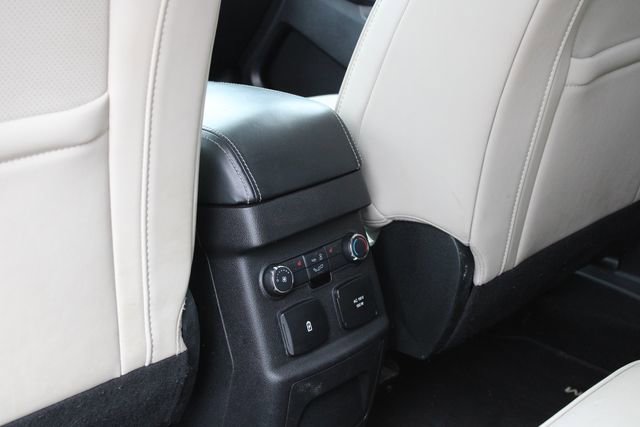 Used 2018 Ford Explorer Platinum AWD/4WD image 23