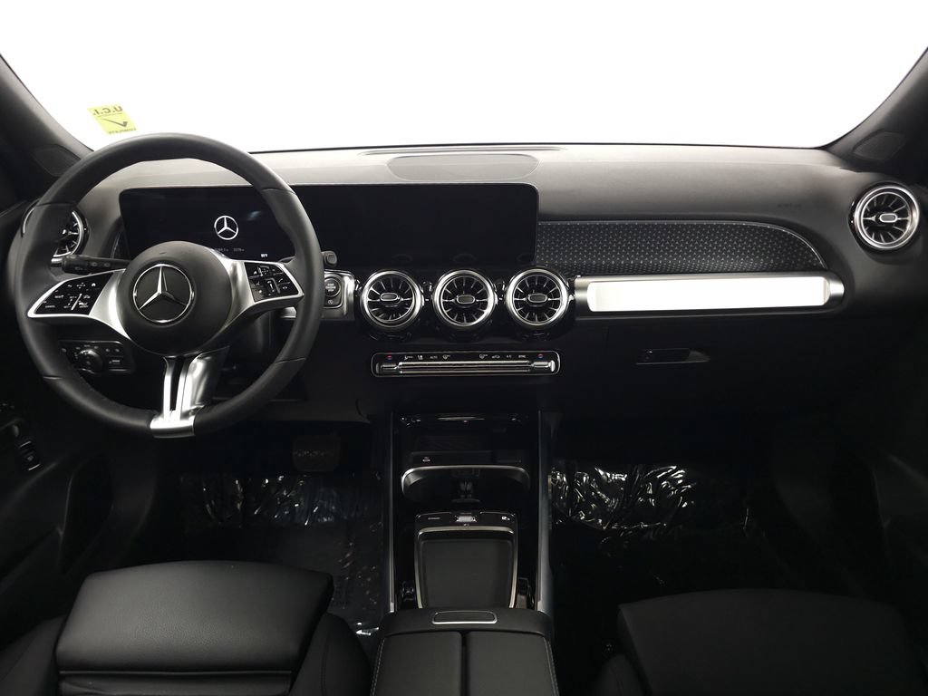 Certified 2026 Mercedes-Benz GLB 250 4MATIC image 24