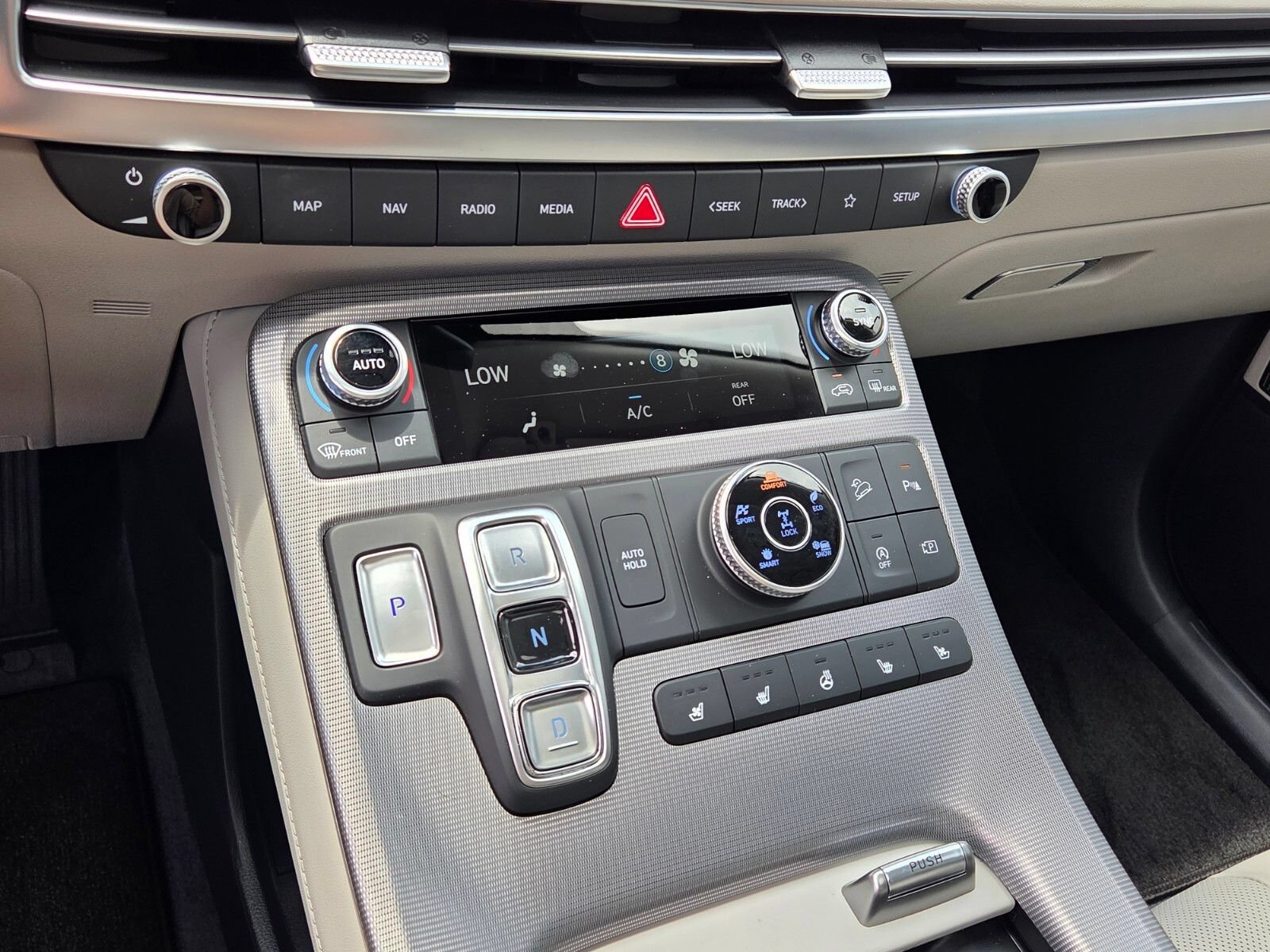 Used 2024 Hyundai Palisade Calligraphy AWD/4WD image 23