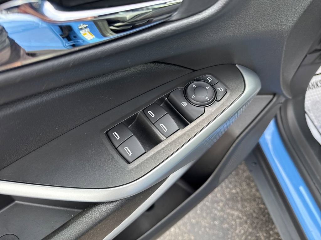 Used 2024 Chevrolet Trax RS w/ Driver Confidence Package image 33