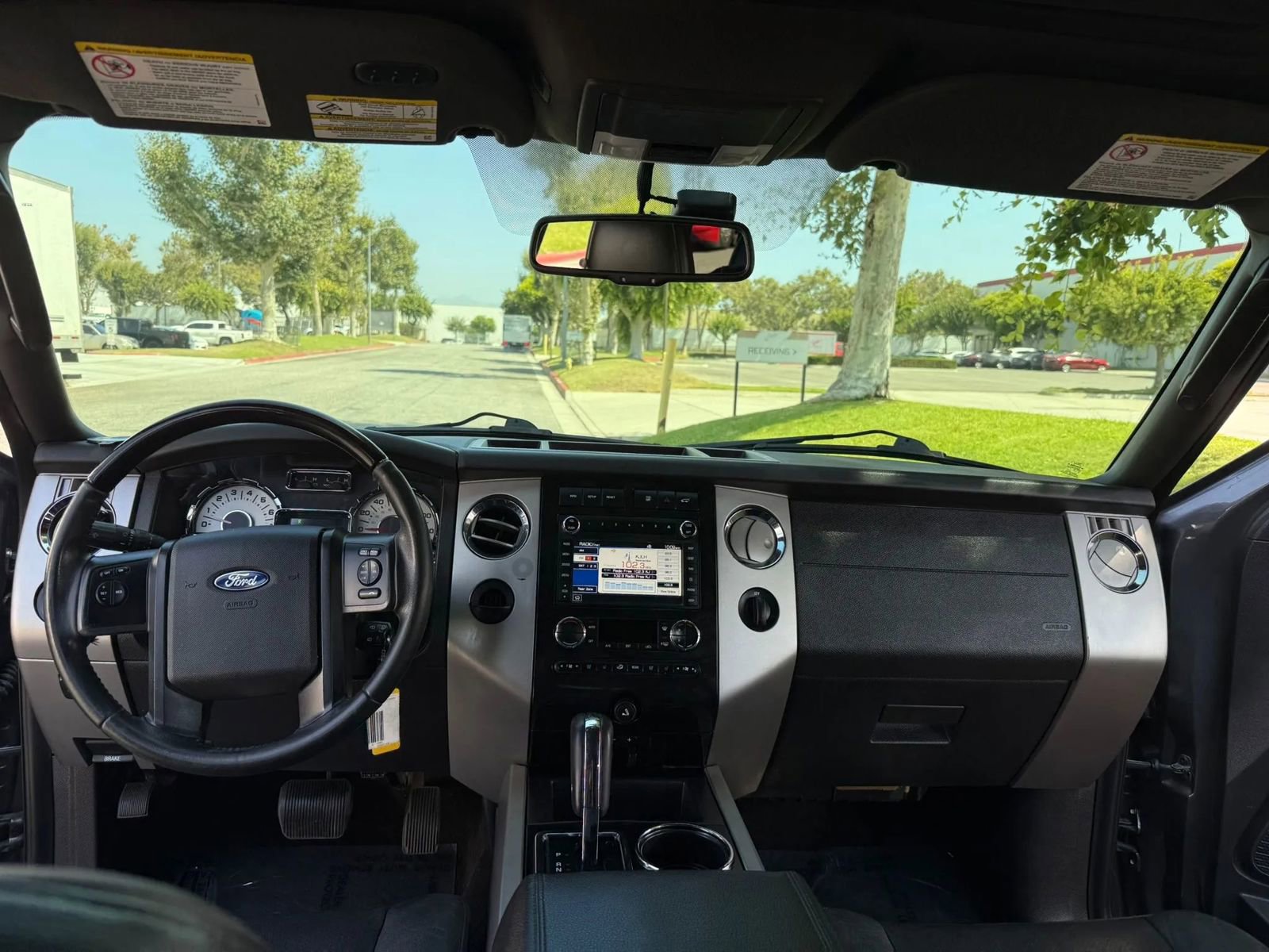 Used 2014 Ford Expedition Limited w/ Equipment Group 301A image 9