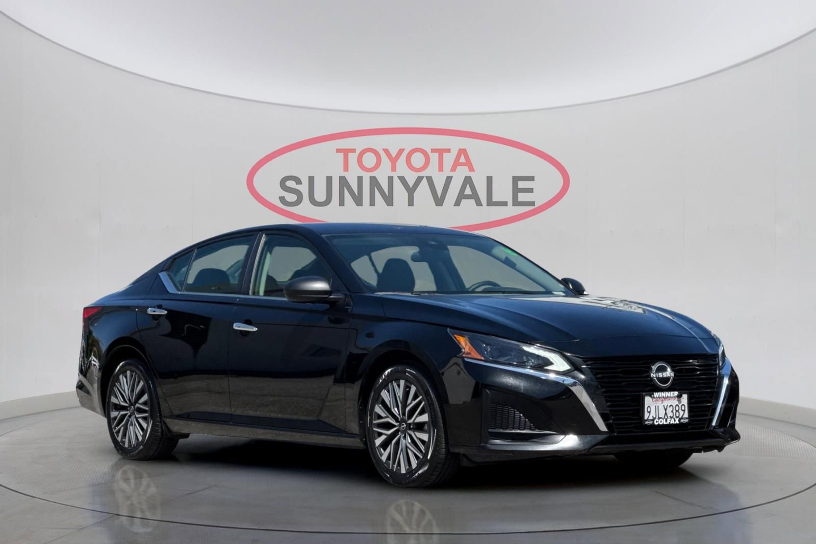 Used 2024 Nissan Altima 2.5 SV FWD image 10