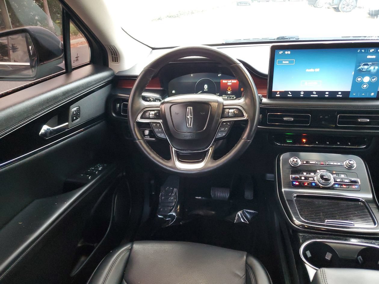 Used 2023 Lincoln Nautilus Reserve AWD/4WD image 12