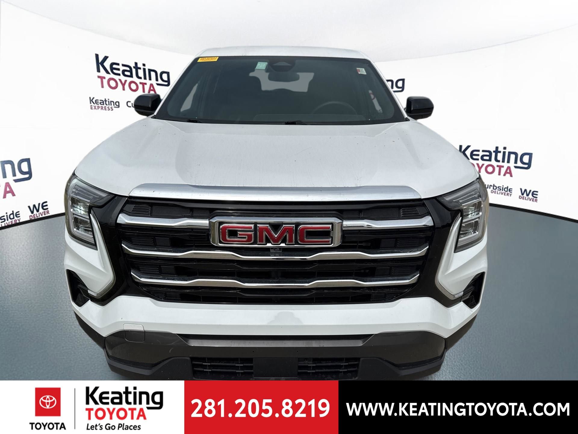 Used 2025 GMC Terrain Elevation image 2