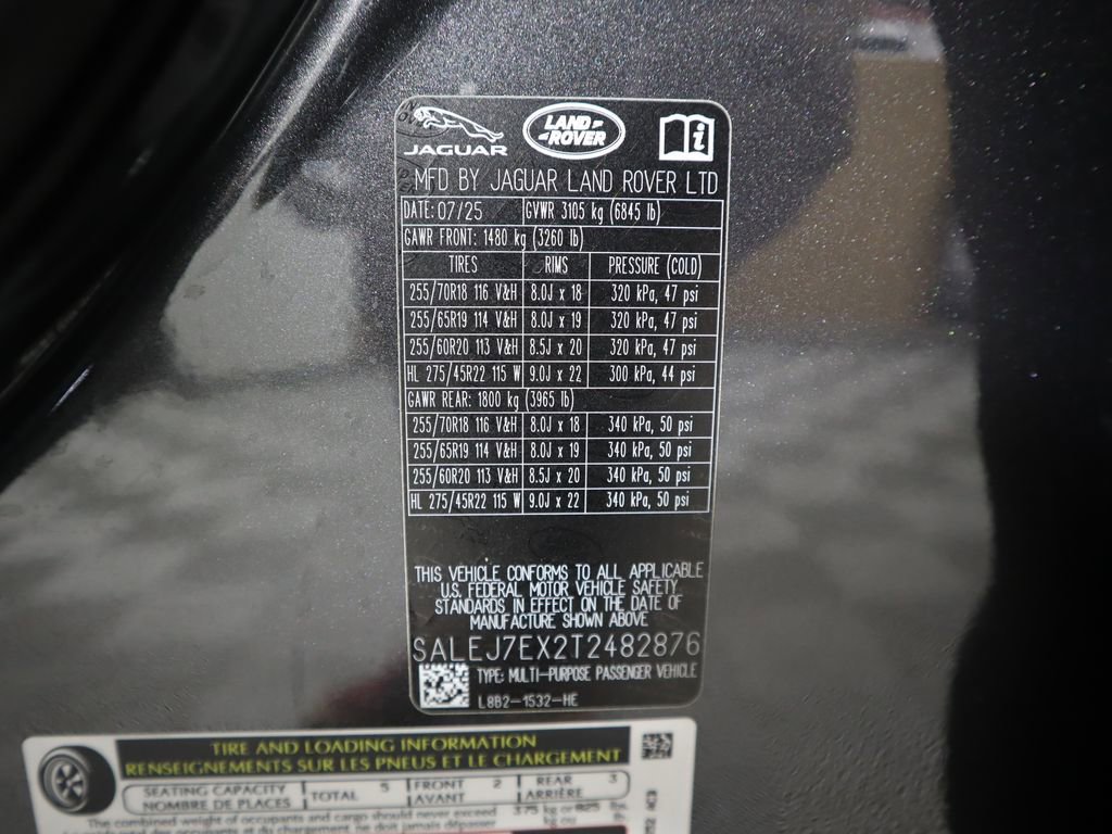 New 2026 Land Rover Defender 110 S image 32