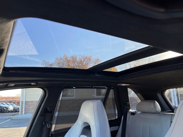 Used 2017 BMW X5 M image 25