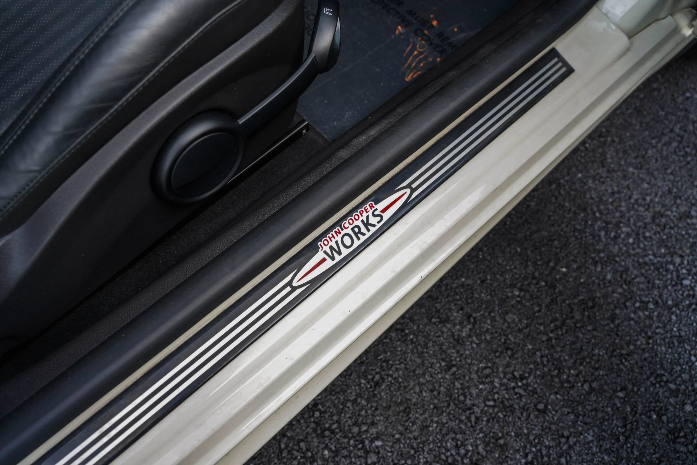 Used 2011 MINI Cooper John Cooper Works FWD image 28
