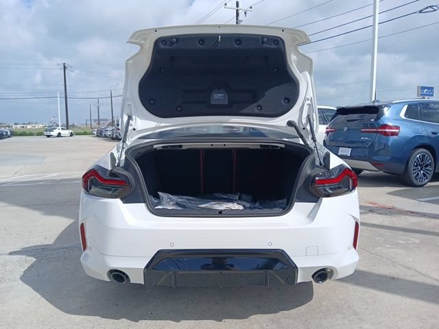 New 2025 BMW 230i Coupe w/ M Sport Package RWD image 9