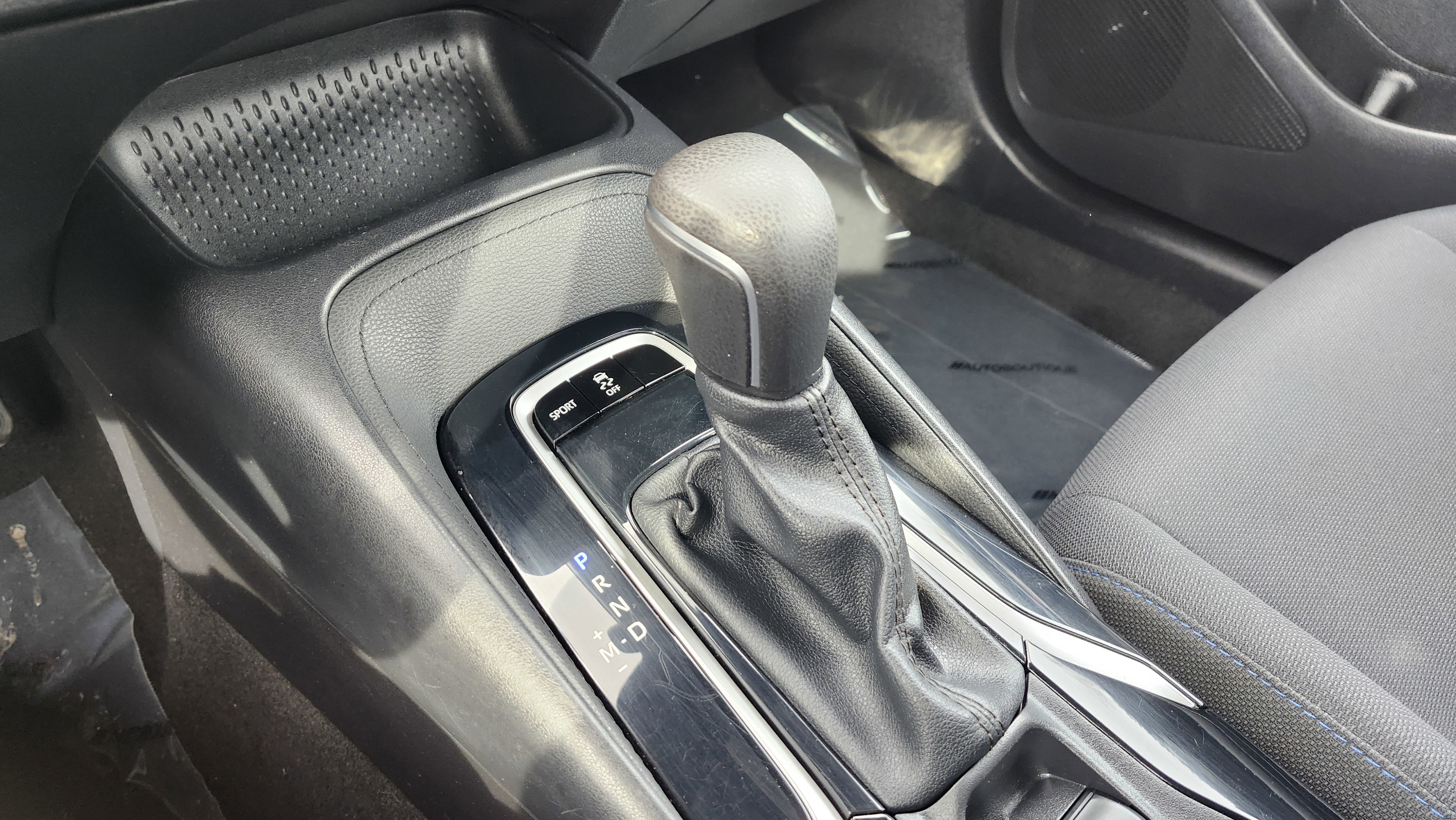 Used 2020 Toyota Corolla SE image 30