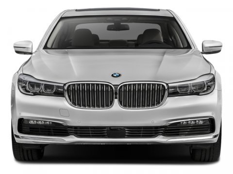 Used 2018 BMW 740i image 4