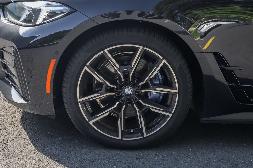 Used 2025 BMW i4 xDrive40i w/ M Sport Package AWD/4WD image 14
