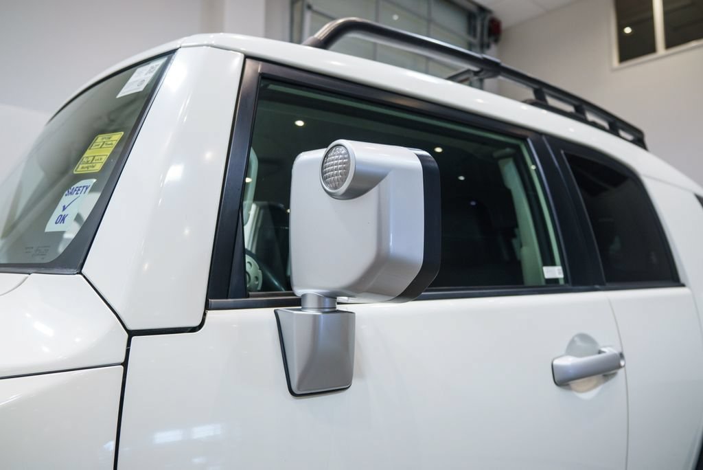 Used 2010 Toyota FJ Cruiser 4WD image 12