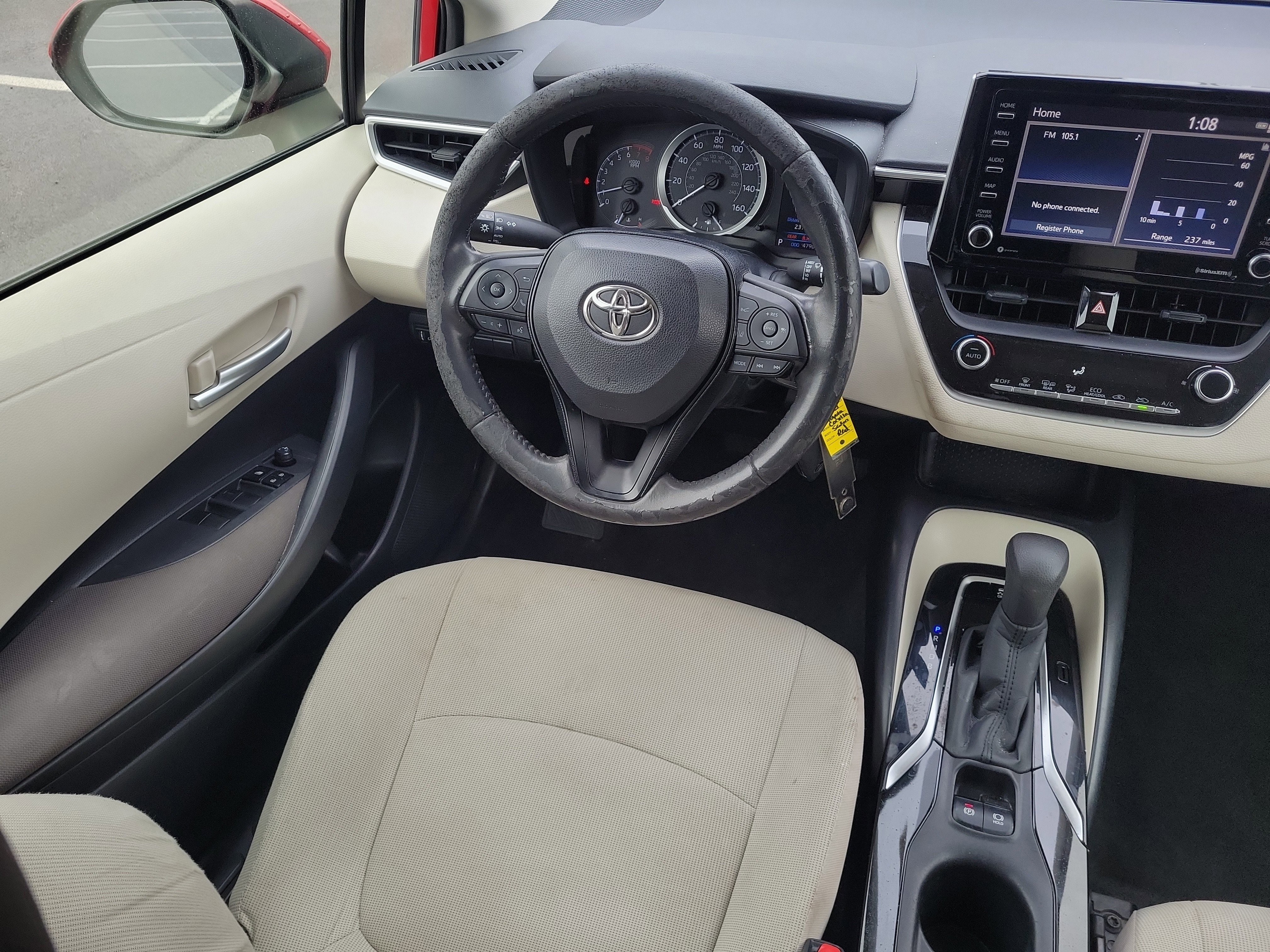 Used 2021 Toyota Corolla LE image 11