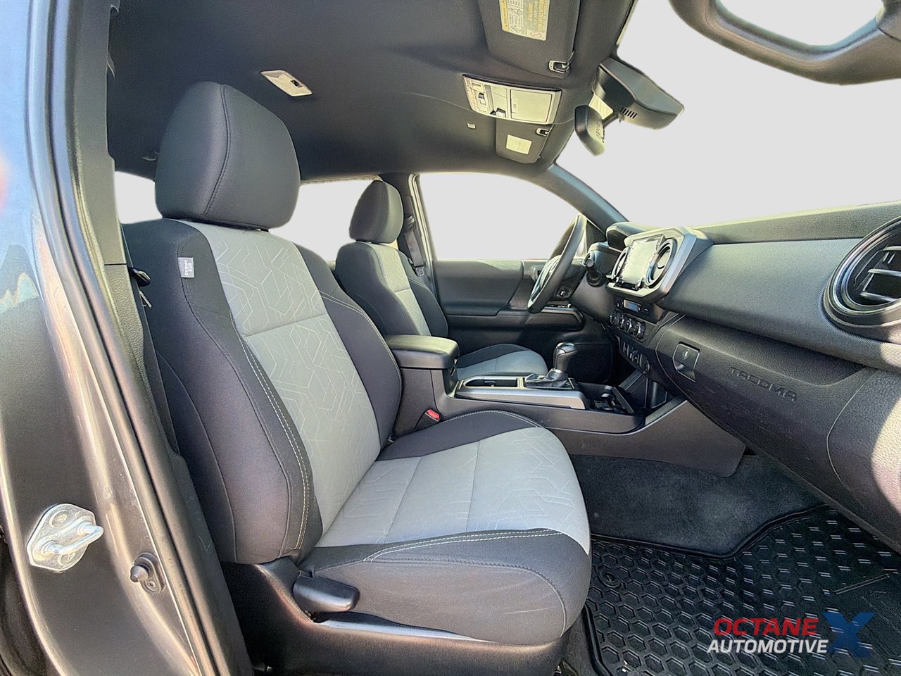 Used 2021 Toyota Tacoma TRD Sport image 28