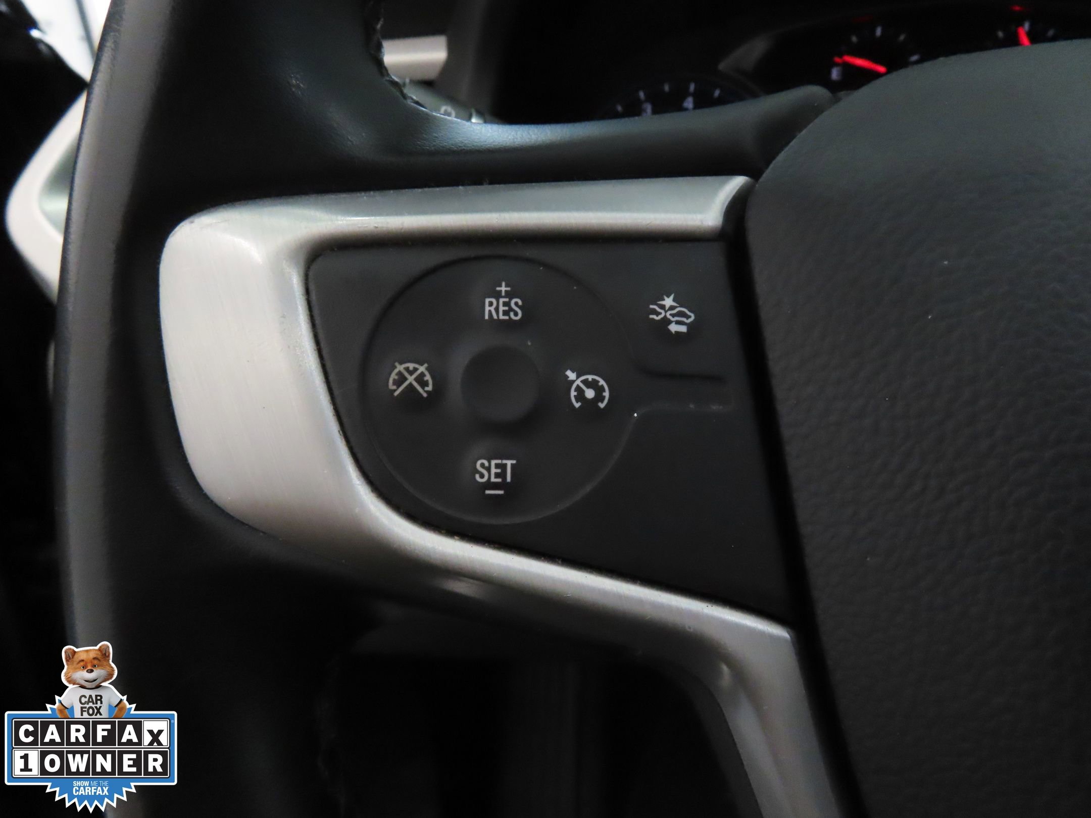 Used 2023 GMC Acadia SLT image 15