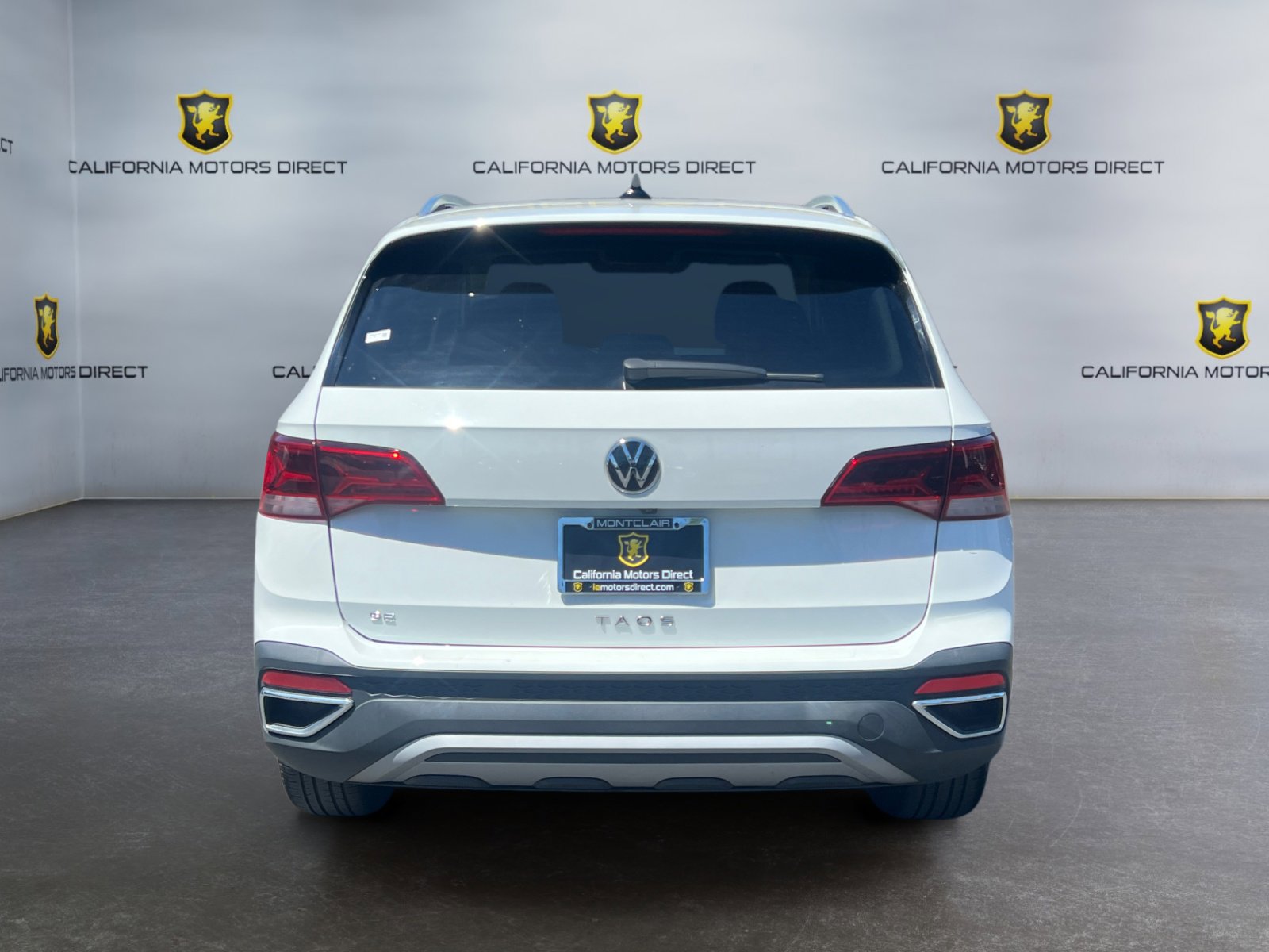 Used 2022 Volkswagen Taos SE FWD image 4