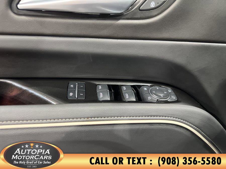 Used 2024 Cadillac Escalade Premium Luxury image 32