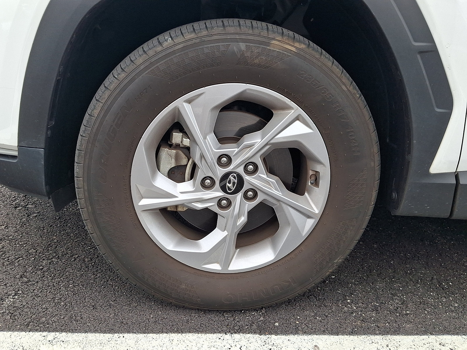Certified 2024 Hyundai Tucson SE AWD/4WD image 4