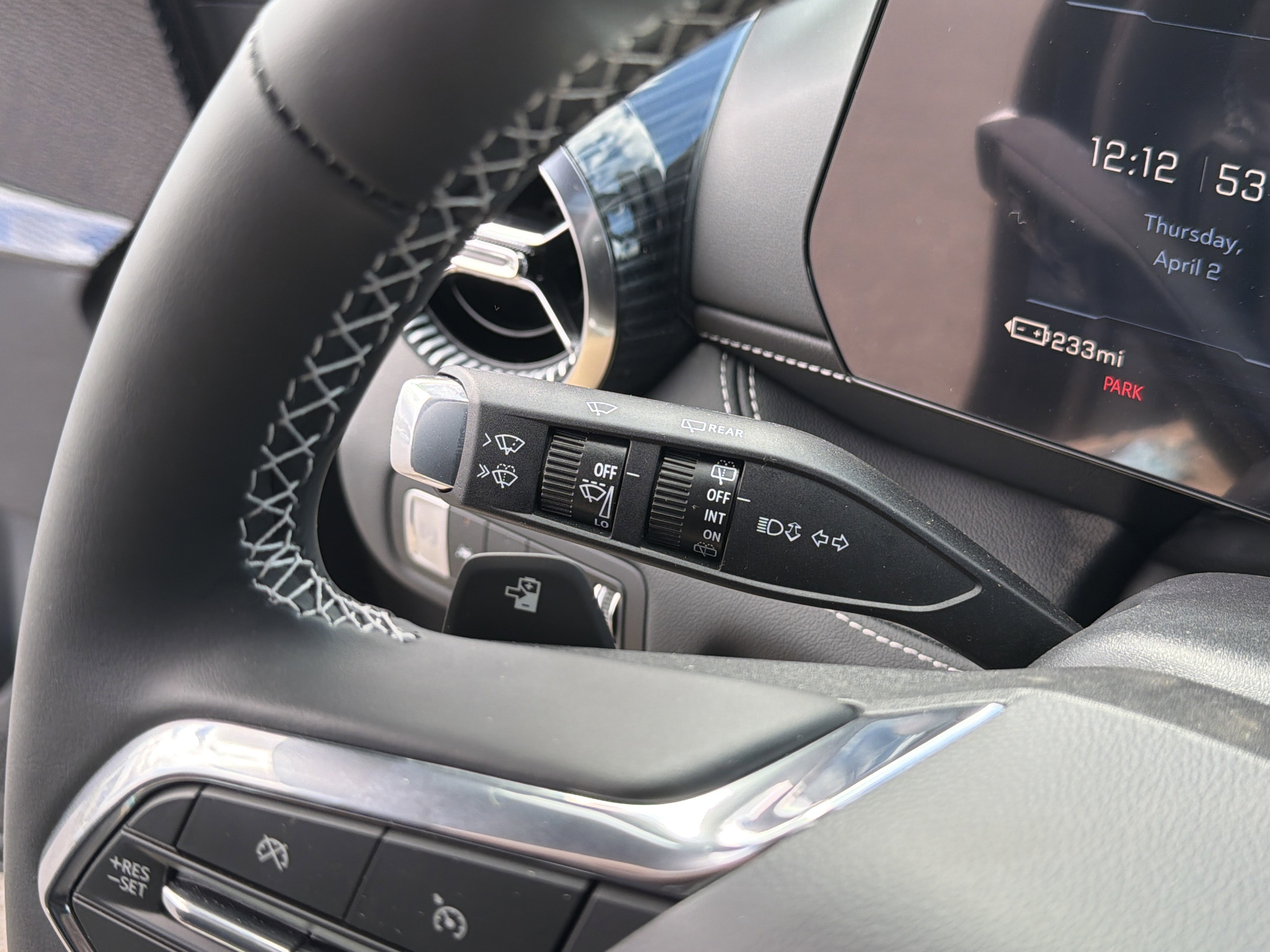 New 2026 Chevrolet Blazer EV LT w/ LPO, Blackout Package AWD/4WD image 21