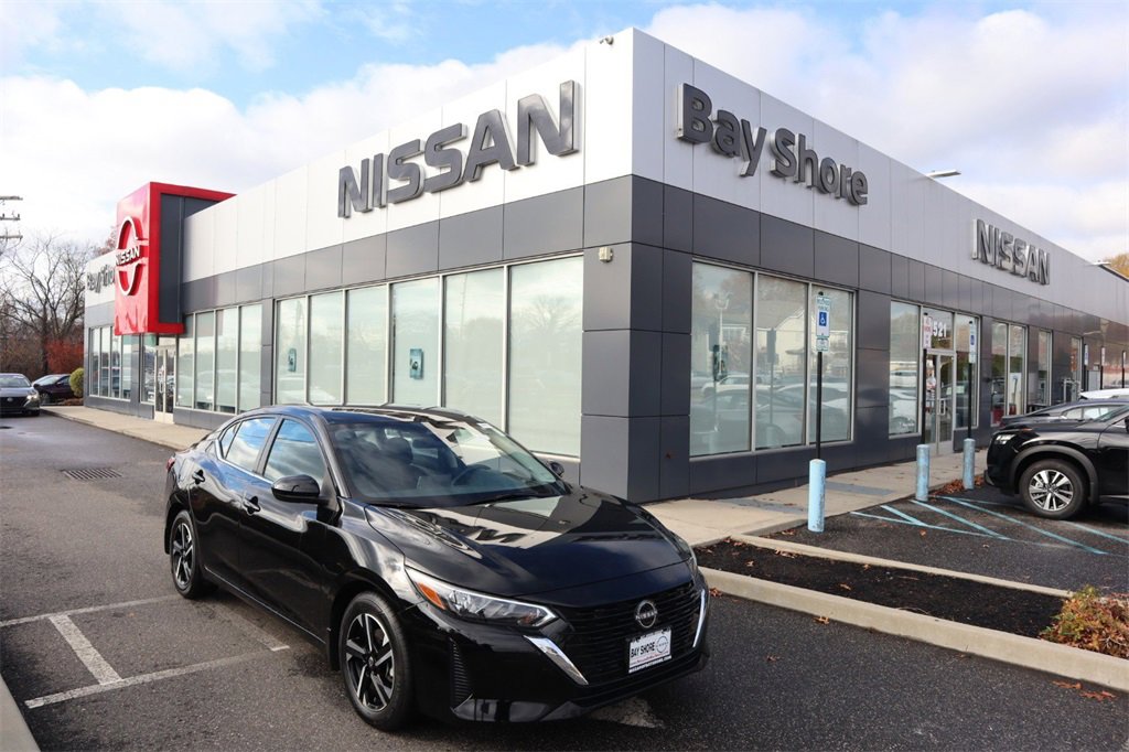 Certified 2025 Nissan Sentra SV w/ All-Weather Package image 1