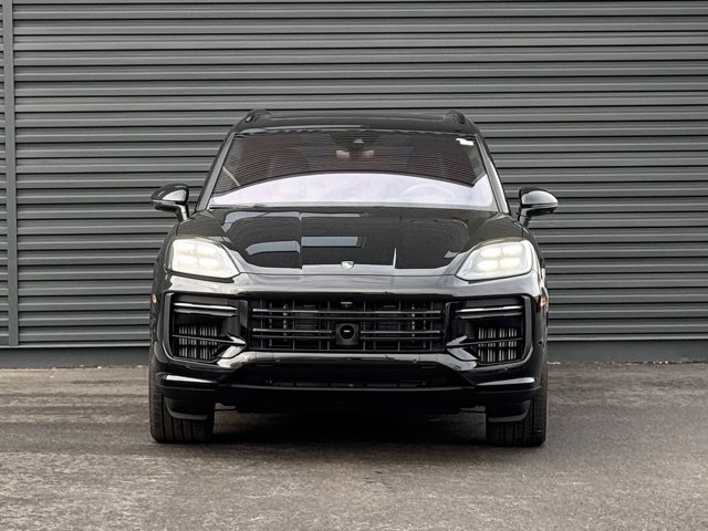 Used 2025 Porsche Cayenne Turbo image 10