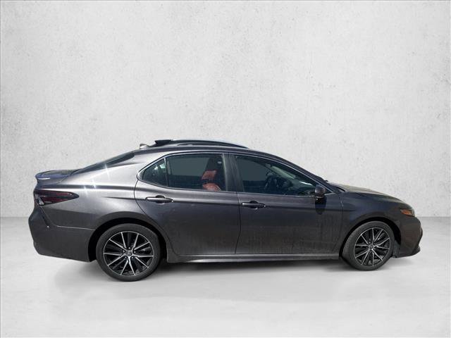 Used 2024 Toyota Camry SE FWD image 7