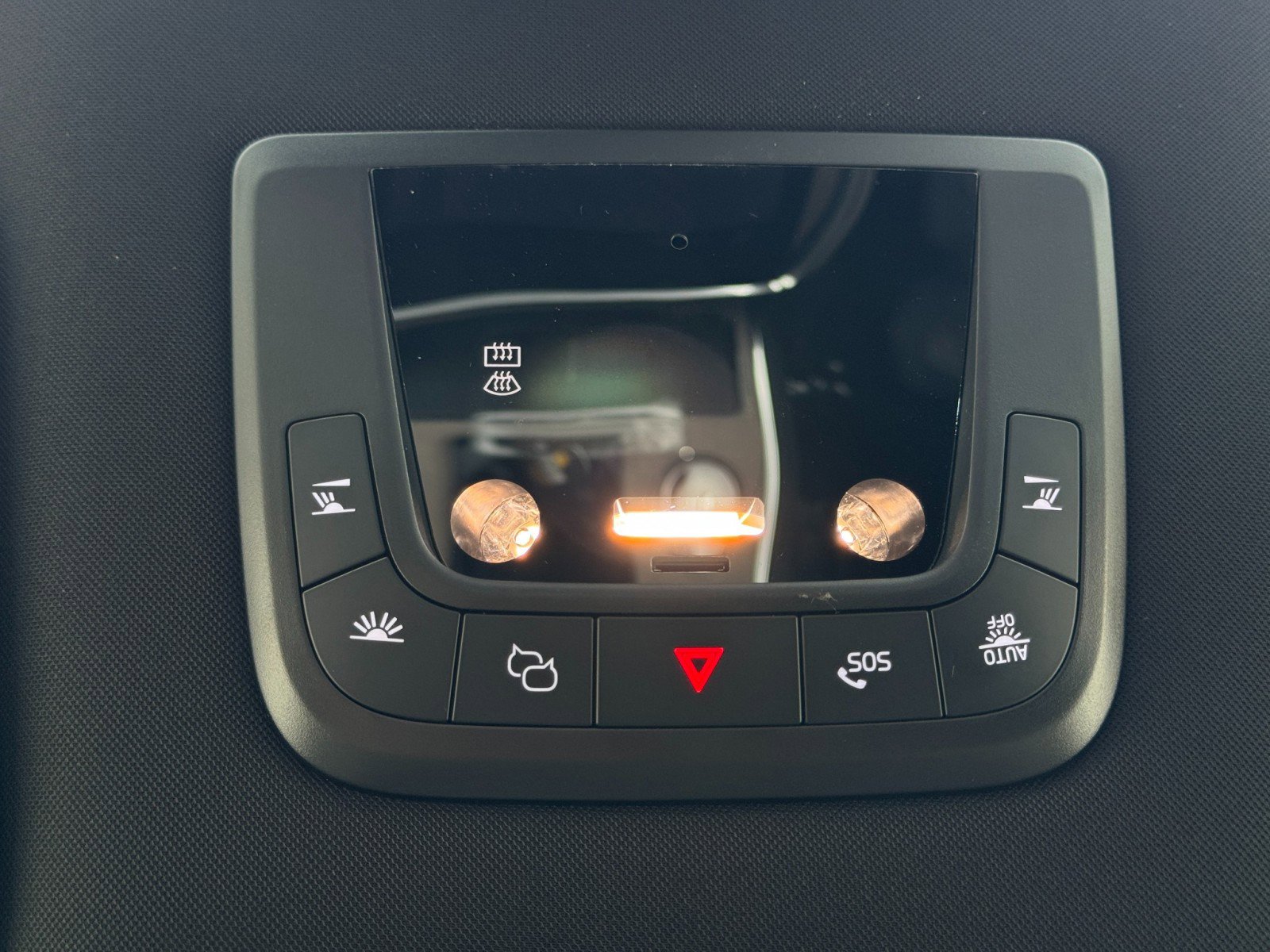 Used 2025 Volvo EX90 Ultra image 37