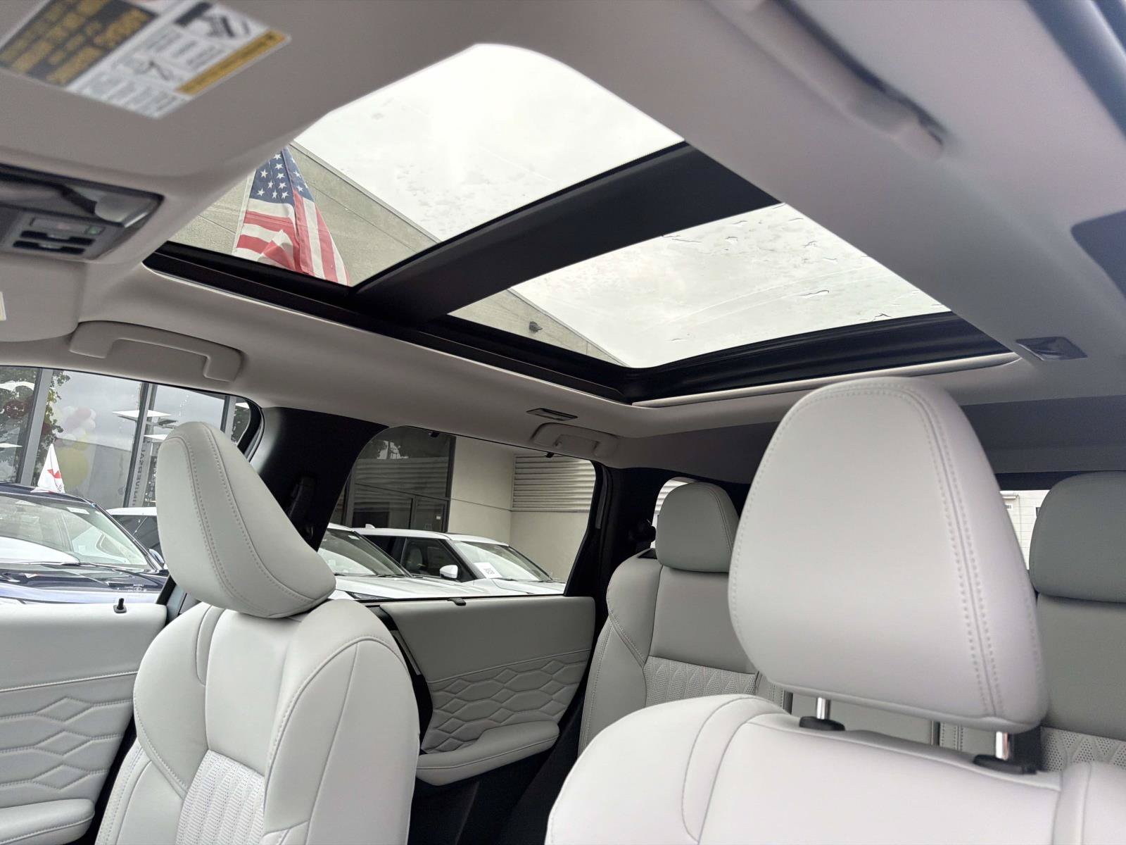 New 2026 Mitsubishi Outlander SEL AWD/4WD image 15