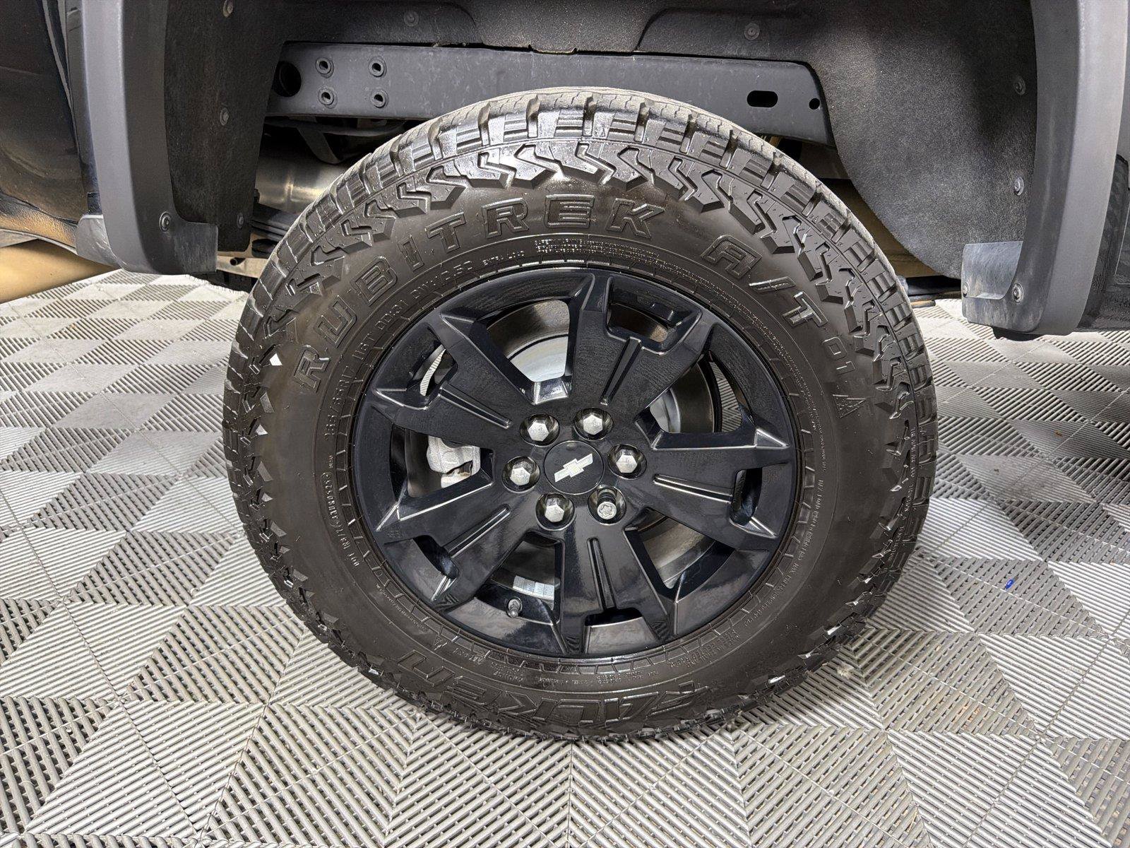 Certified 2022 Chevrolet Colorado ZR2 w/ ZR2 Midnight Special Edition AWD/4WD image 15