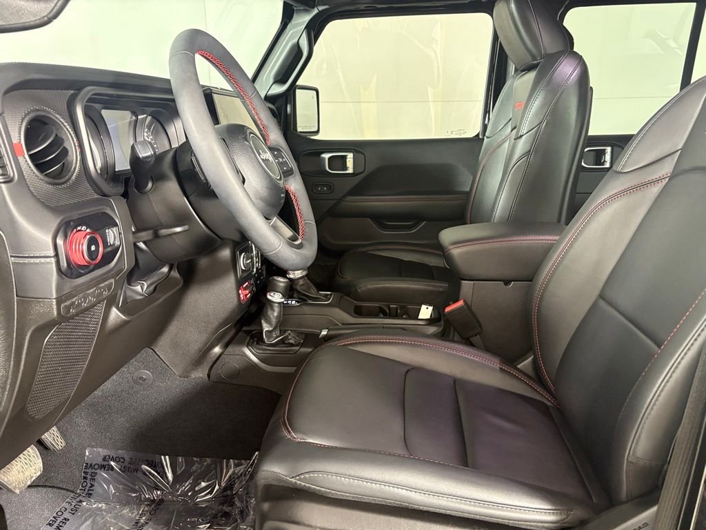 Used 2024 Jeep Wrangler Unlimited Rubicon AWD/4WD image 21