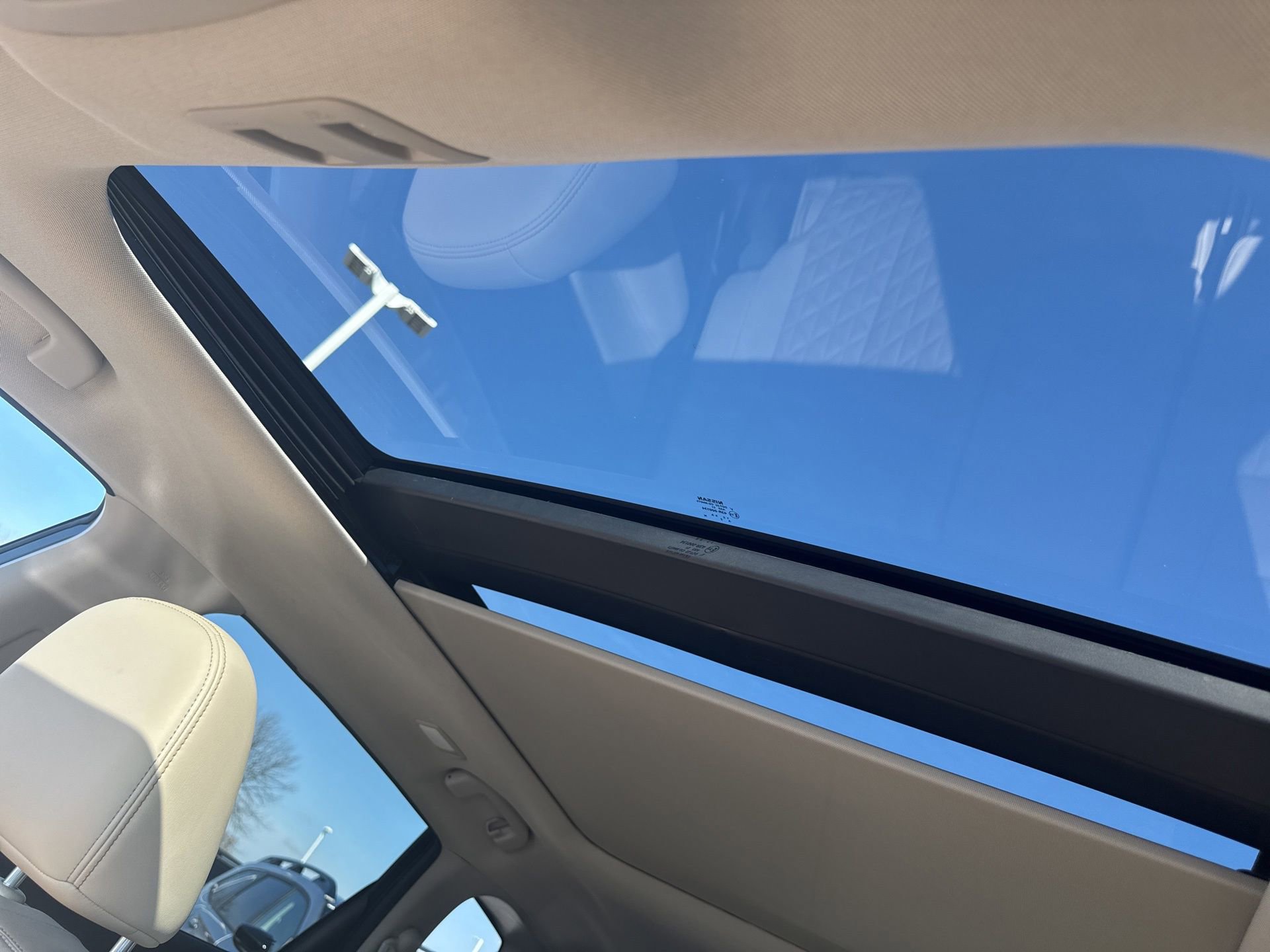 Used 2022 Nissan Murano Platinum w/ Cargo Package image 14