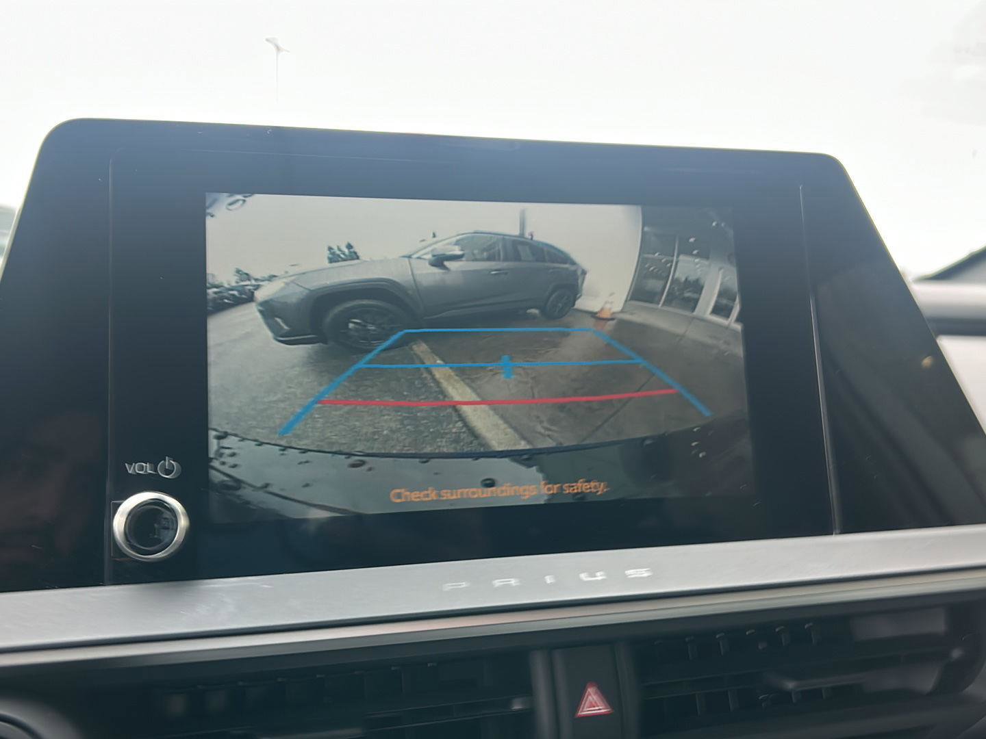 Used 2023 Toyota Prius LE image 19