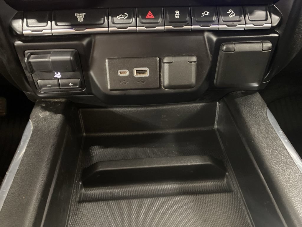 Used 2021 Chevrolet Silverado 3500 LTZ AWD/4WD image 44