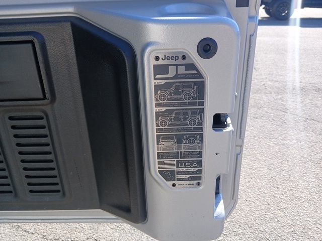 Used 2024 Jeep Wrangler Sport S image 15