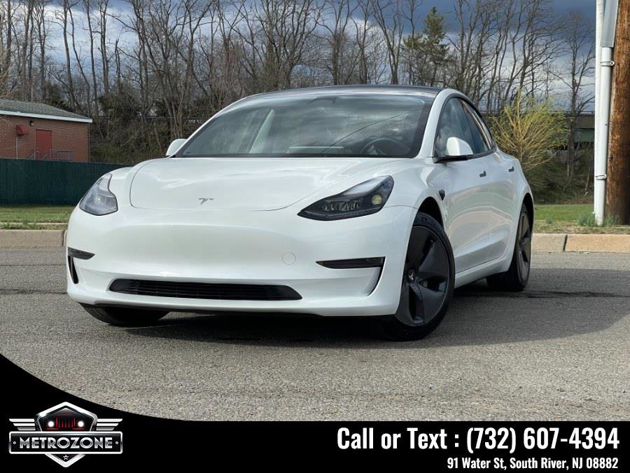 Used 2023 Tesla Model 3 Standard Range RWD image 1