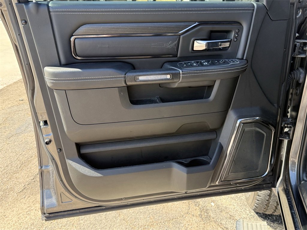 Used 2024 RAM 3500 Limited image 10